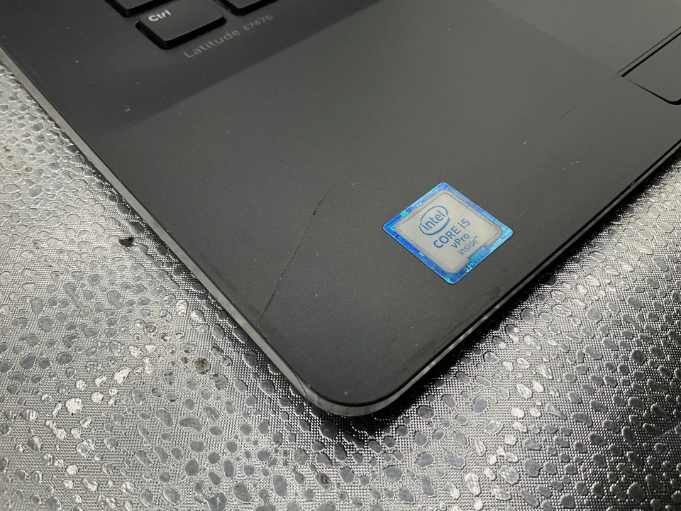 Dell Latitude E7470, i5-6300U @ 2.4GHZ, 8GB RAM, 256GB SSD, Pantalla 1080P Foto 2 de 4