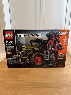 LEGO TECHNIC: CLAAS XERION 5000 TRAC VC (42054)