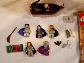Lego Harry Potter 4709 Hogwarts Castle w/ Minifigs & Instructions No Box