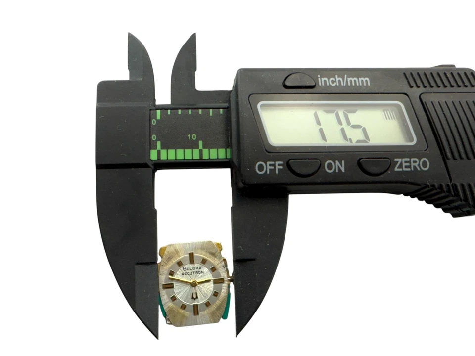 Женские наручные часы Accutron 2210 с механизмом N4 - Изображение 3 из 3