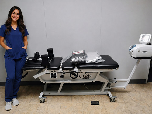 Chattanooga TRITON DTS Decompression Table Traction Table Therapy Complete Set