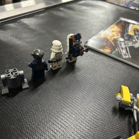 🔥LEGO Star Wars Rogue One:Y-Wing Starfighter 75172 Incomplete 3.5 Minifigs Box