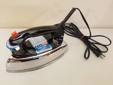 Black & Decker THE CLASSIC Heavy Duty Traditional Steam/Dry Iron Model F67E