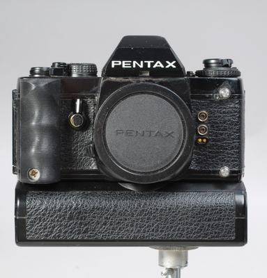 PENTAX LX WITH MOTOR WINDER GRIP STRAP CAP MANUAL METER WORKS READ