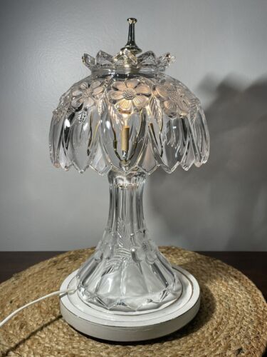 Vintage Leaded Crystal Floral Glass Boudoir Table Desk Vanity Lamp - Picture 1 of 10
