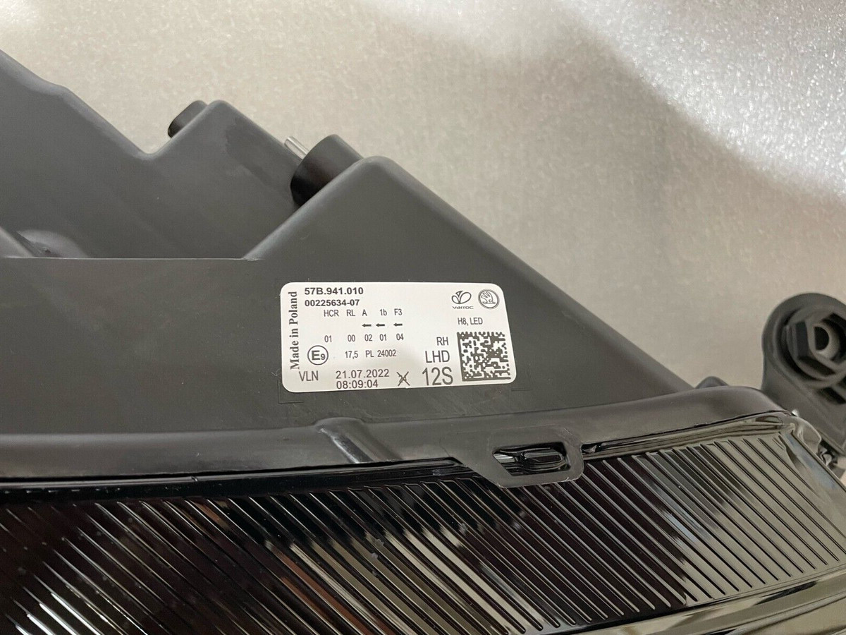 SKODA KAROQ LED Headlight Headlamp Right 57B941010 | eBay