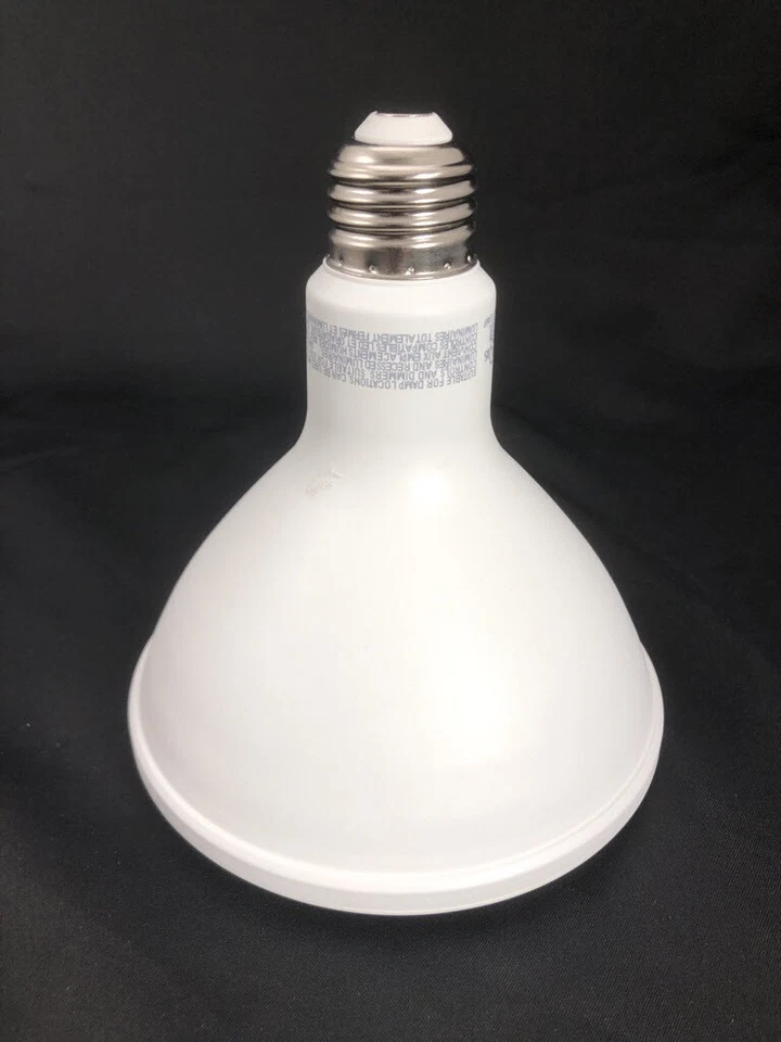 Two (2) MaxLite LED Flood Bulbs 13W (90W Equiv.) Daylite 5000K Dimmable - Image 4 of 4