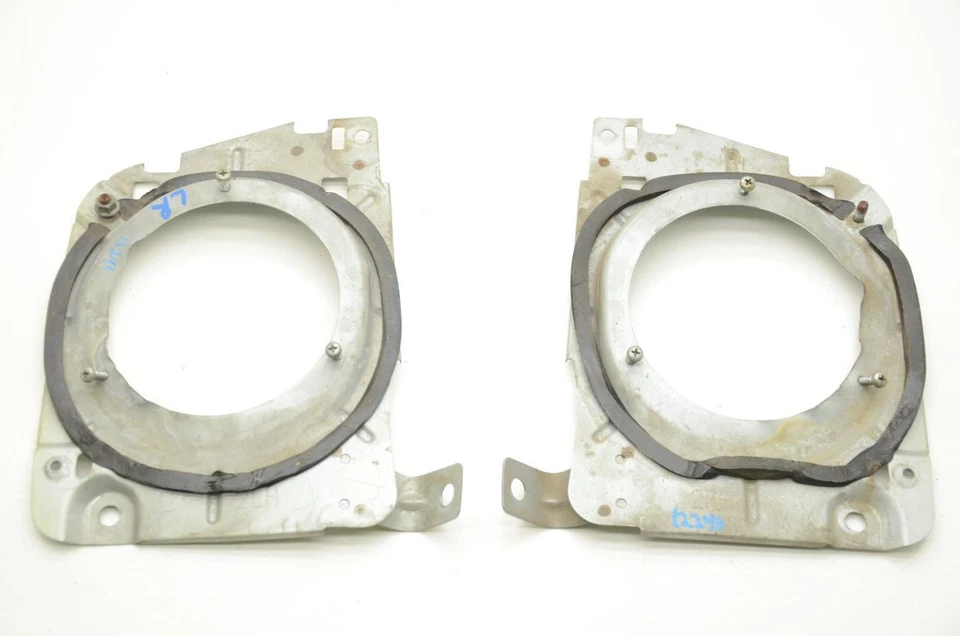 1984-1986 Nissan 300ZX Z31 2+0 Pair of Door Speaker Brackets - Image 4 of 4