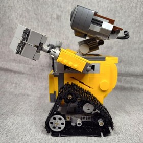 LEGO Ideas WALL-E 21303 Yellow Robot Figure Build Pixar Disney Set Model Retired