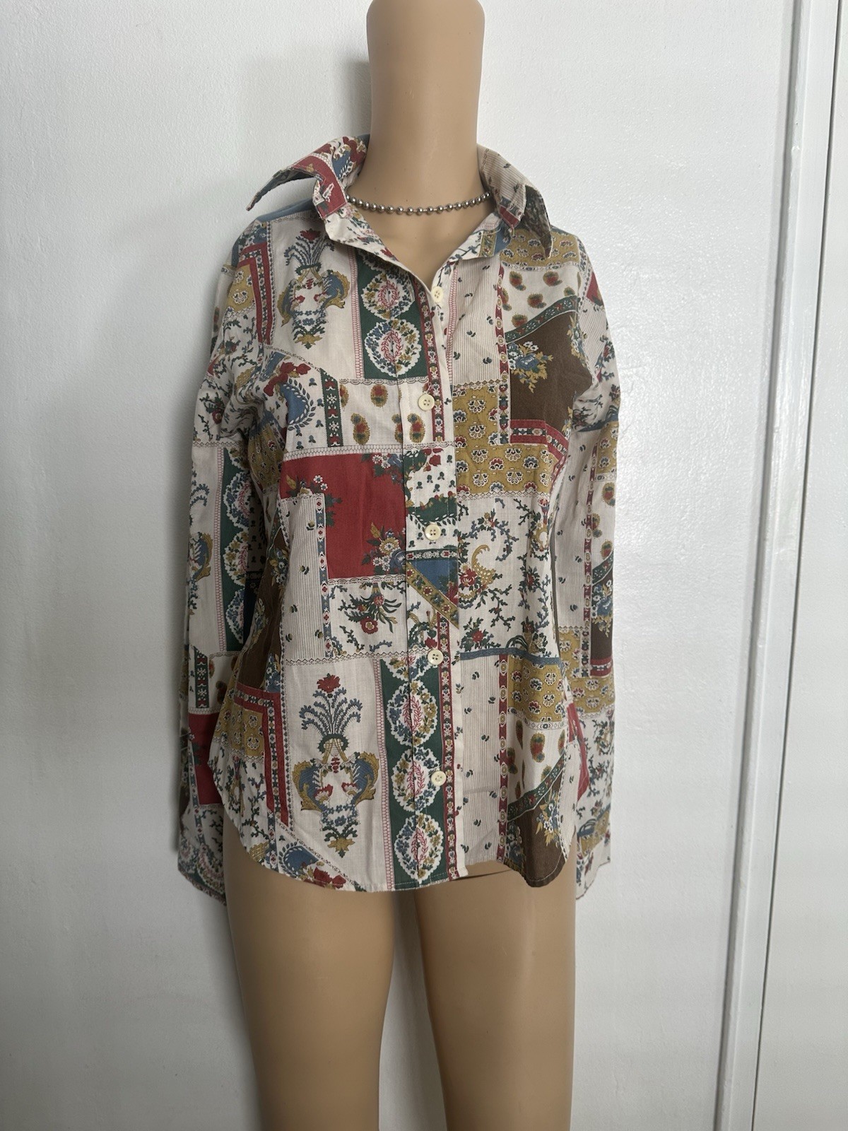 VTG Women's 70s Levi's Button Down Patchwork  Shi… - image 5