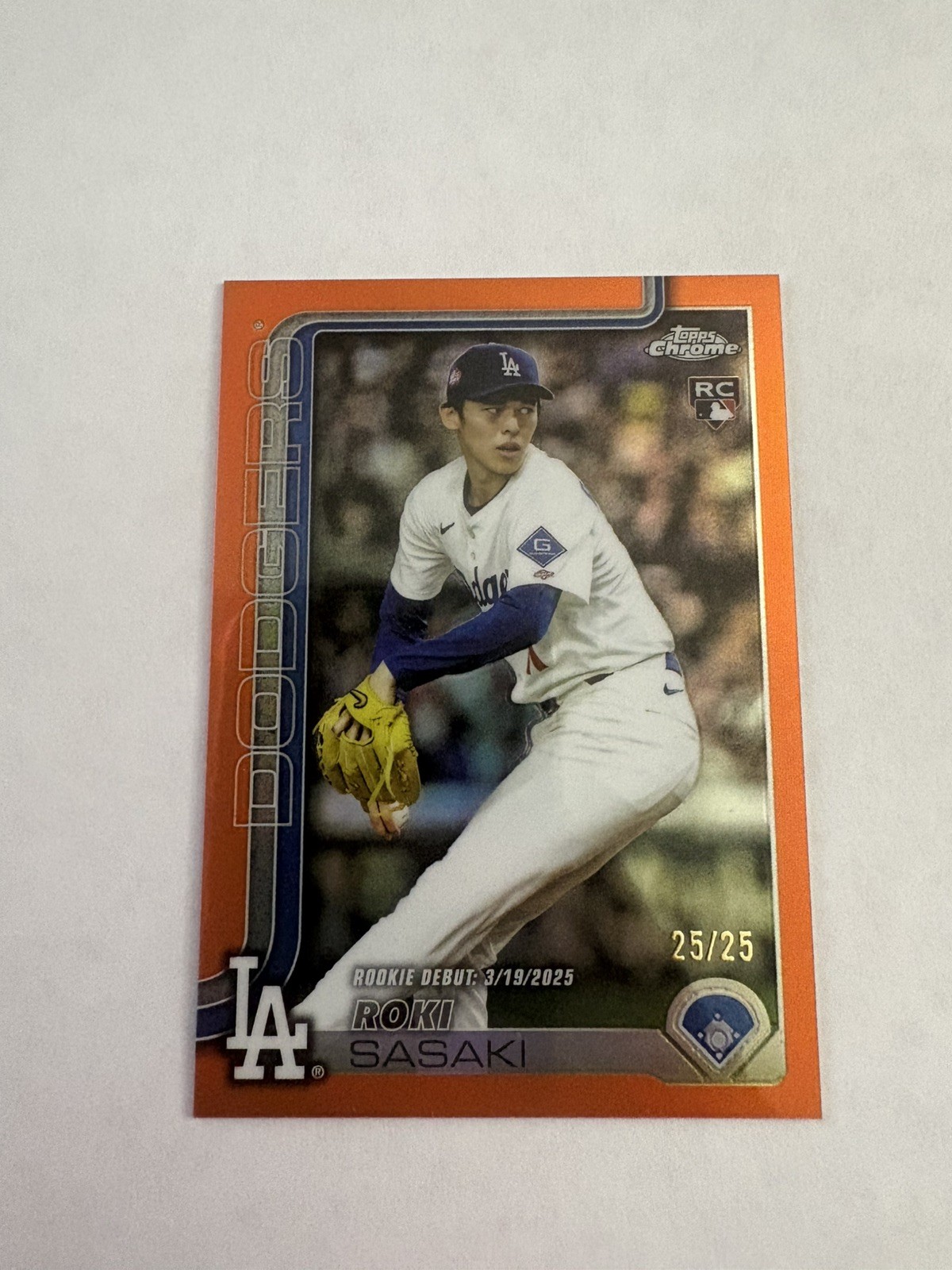 2025 Topps Chrome Update ROKI SASAKI True Orange Refractor 25/25! #USC73