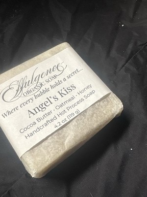Relaxation Deluxe Edition 2 Handmade Organic Soaps, 2 Bath bombs, 2 Body Scrubs