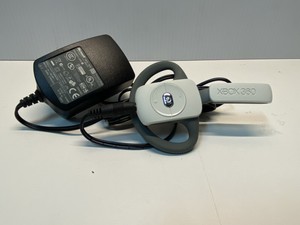 Microsoft Xbox 360 Wireless White Chat Bluetooth Headset Earpiece Mic W/ Charger | eBay