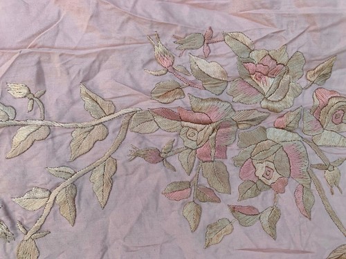 Antique Chinese Shawl,Silk Chinese Piano Shawl,Embroidered Chinese Shawl 4x4 ft - Picture 6 of 9