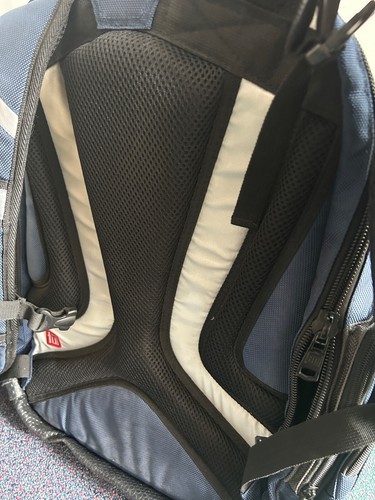 FUL Padded Laptop Backpack With Compartments *GOOD CONDITION* - Photo 16/19