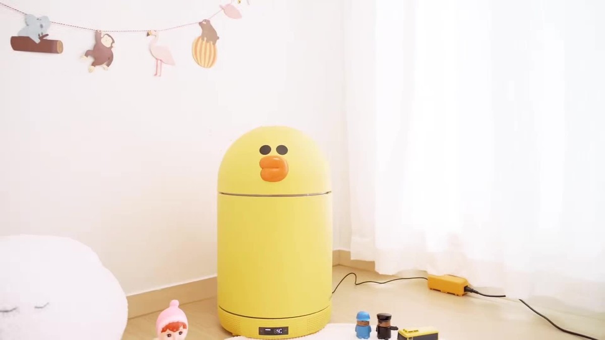 SALLY - ClovaDesk＆Friends mini Line Friends Sally CCOMO Mini Fridge Refrigerator 31L 220V