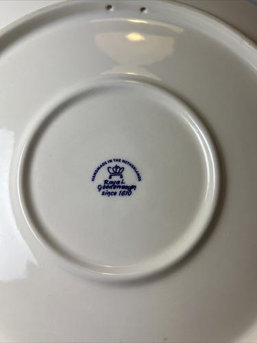 Holland America MS Amsterdam 2015 Grand World Voyage Commemorative Plate - Picture 4 of 5