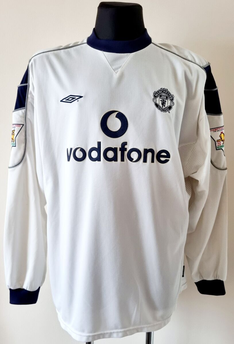 Manchester United 2000 - 2001 Away football Umbro long Manchester United 2000 - 2001 Away football Umbro long