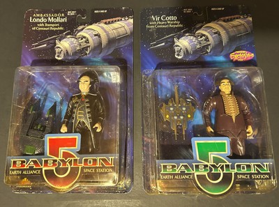 BABYLON 5 FIGURES LONDO and VIR Very Good Condition NEW ON CARD