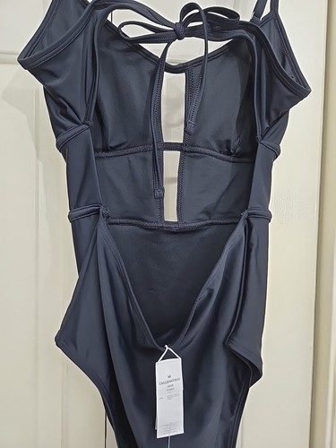 One-Piece Swimsuit Black Cutouts In Cleavage Low Back Sz M Classic Sexy NWT - Picture 3 of 9