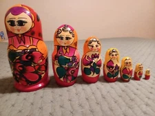 7 Piece Traditional Matryoshka Russian Nesting Doll - 8 1/4" Tallest Piece