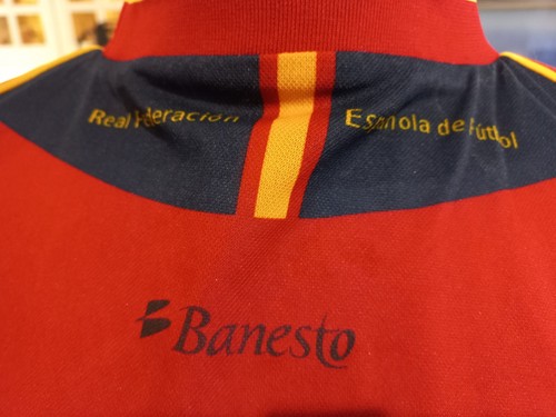 RARA CAMISETA DE FUTBOL SPAIN HOME AWAY REVERSIBLE GRANDE ADULTO BANESTO 2008 - Imagen 5 de 6