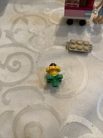 Lego Friends Polybag EMMA'S CUPCAKE STAND Set # 30396 &muffin Tin &flower