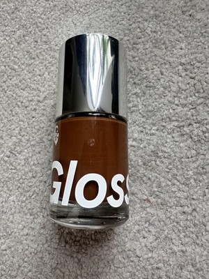 Glossier Stretch Foundation Shade Deep 3 Farbtöne brandneu ohne Karton