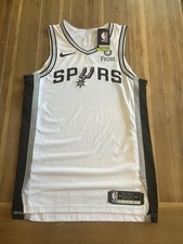 Ultimate San Antonio Spurs Collector and Super Fan Gift Guide 50