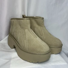 UGG Women's Ultra Mini New Heights Sunwave Platform Ankle Boots Beige 10 Winter