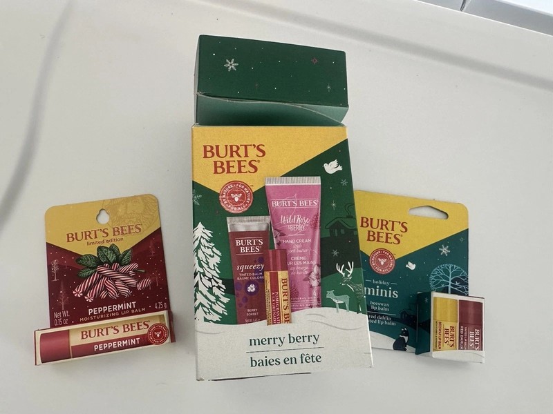 Set of 3 BURTS BEES Holiday Christmas Limited Edition Lip Balm & Hand Cream NEW!