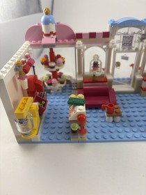 LEGO FRIENDS: Heartlake Cupcake Cafe (41119) COMPLETE- Instructions