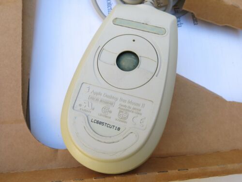 Macintosh Extended Keyboard II Model M3501 Plus Apple Desktop Bus Mouse II PC App - Bild 9 von 11