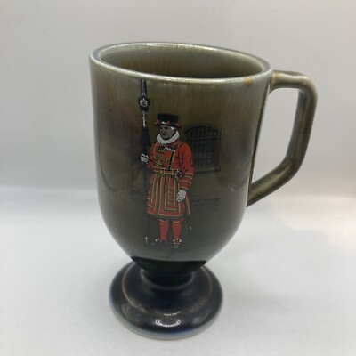 Vintage Keramik Beefeater London Yeoman Warder grün blau Becher signiert