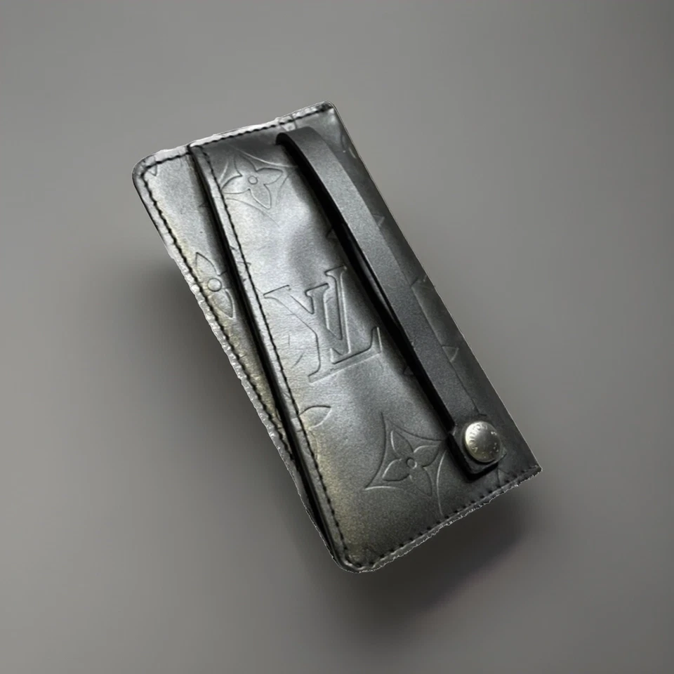 Vintage Louis Vuitton Clochette PM Gray Mat LV Embossed Monogram Key Case Ring - Image 4 of 4