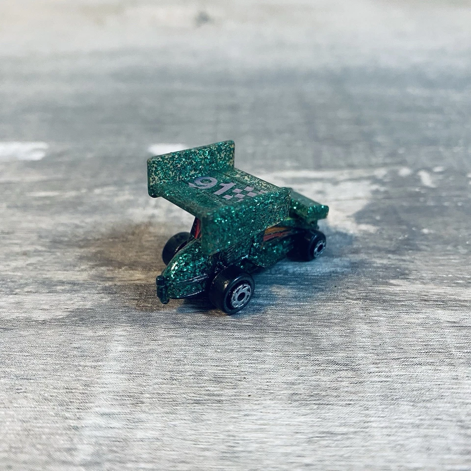 Vintage 1989 Micro Machines Sprint Car Green Sparkler Racing Car #91 Galoob - Imagem 2 de 4