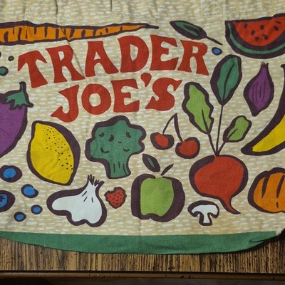 Trader Joe's Foldable Reusable Shopping Bag Multicolor All-Over Produce Pattern