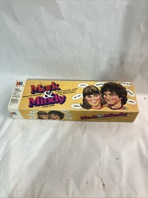 W-1978 MORK & MINDY CARD GAME COMPLETE WITH 84 CARDS AND 2EGGS PLUS ORIGINAL BOX