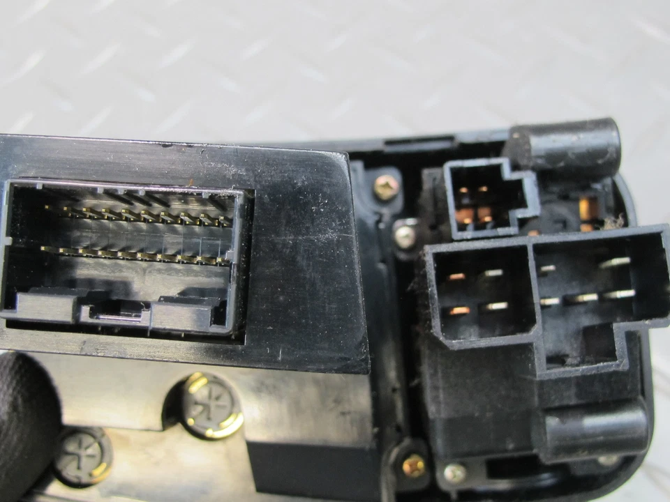 1990 NISSAN Z32 300ZX DASH CLIMATE CONTROL WIPER SWITCH 27500-31P00 OEM - Image 4 of 4