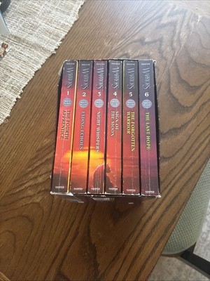 Warriors: Omen of the Stars Box Set: Volumes 1 To 6 by Erin Hunter (2015, Trade
