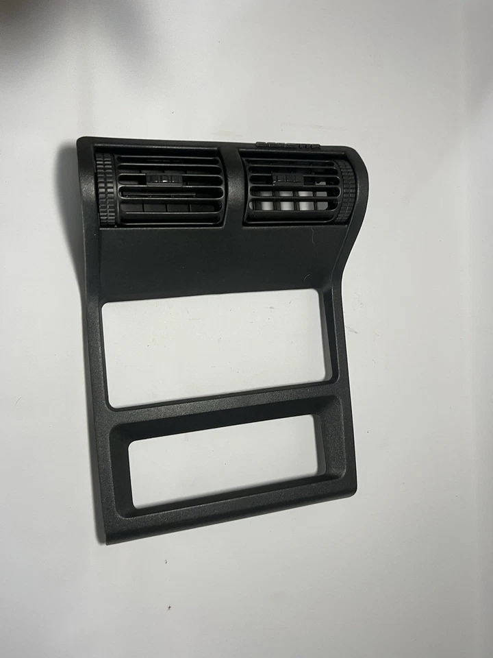 Chevy Beretta Corsica 1994-1996 radio bisel tablero moldura panel ventilación central OEM Foto 2 de 4