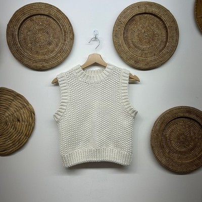 H&M White Sweater Vest Tank Top XS Knit Neutral Minimalist Off-White Sleeveless