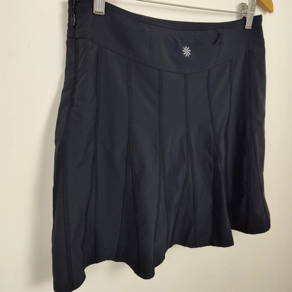 Athleta Womens Athletic Tennis Skirt Size 6 with Built-In Shorts and Zip Pocket