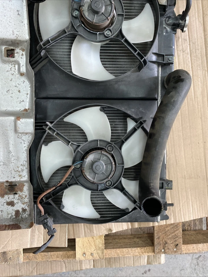 Subaru Forester & Impreza 2009 2010 radiador 2,5 L transmisión automática sin turbo fabricante de equipos originales Foto 3 de 4