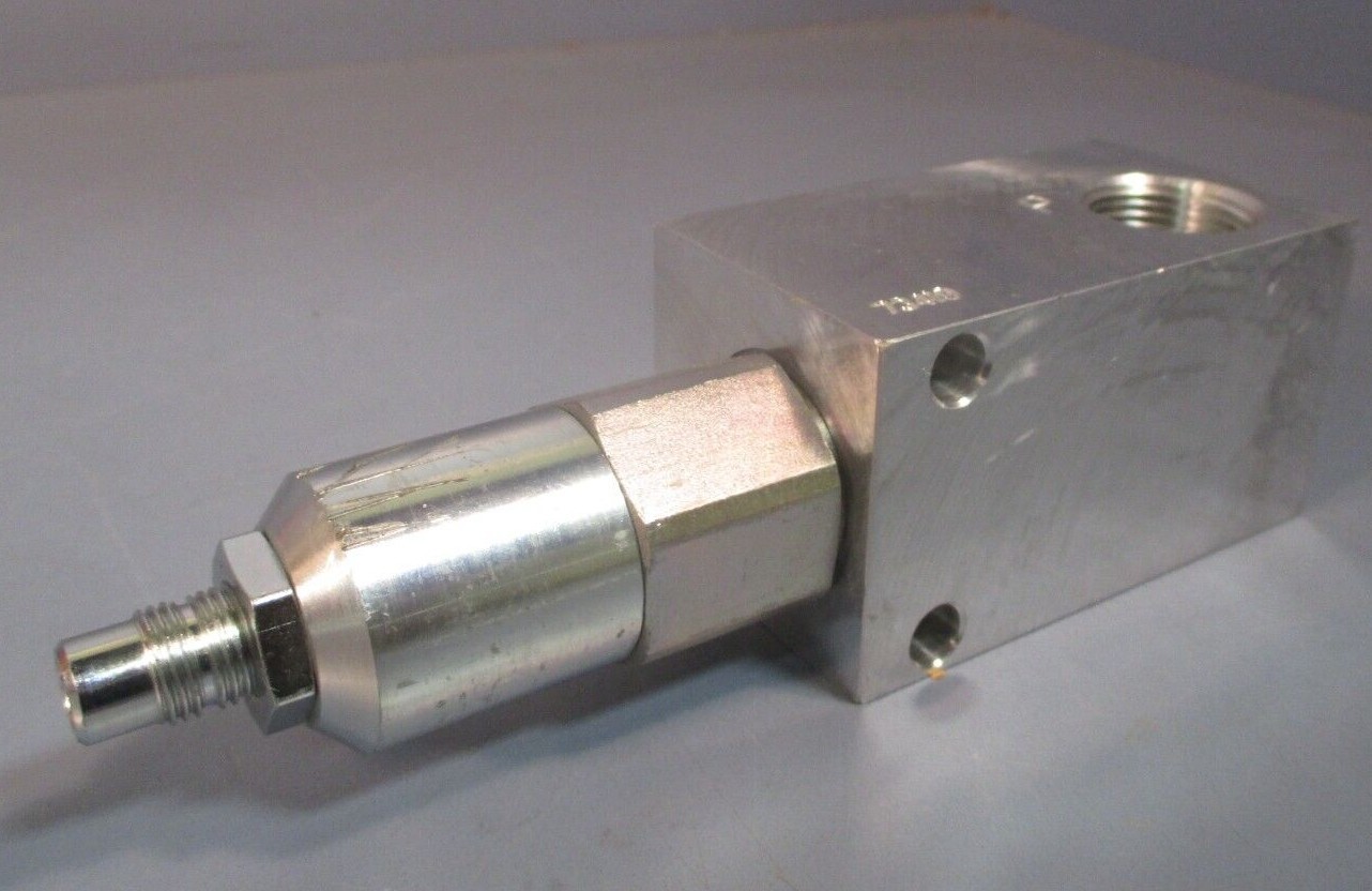 DANFOSS 3/4in NPT Oil Pressure Relief Valve 1G12-P6-25-895