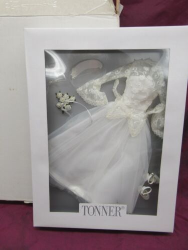Tonner T13MMOF02 Shipboard wedding outfit for 16" dolls NEW IN BOX - Afbeelding 1 van 5