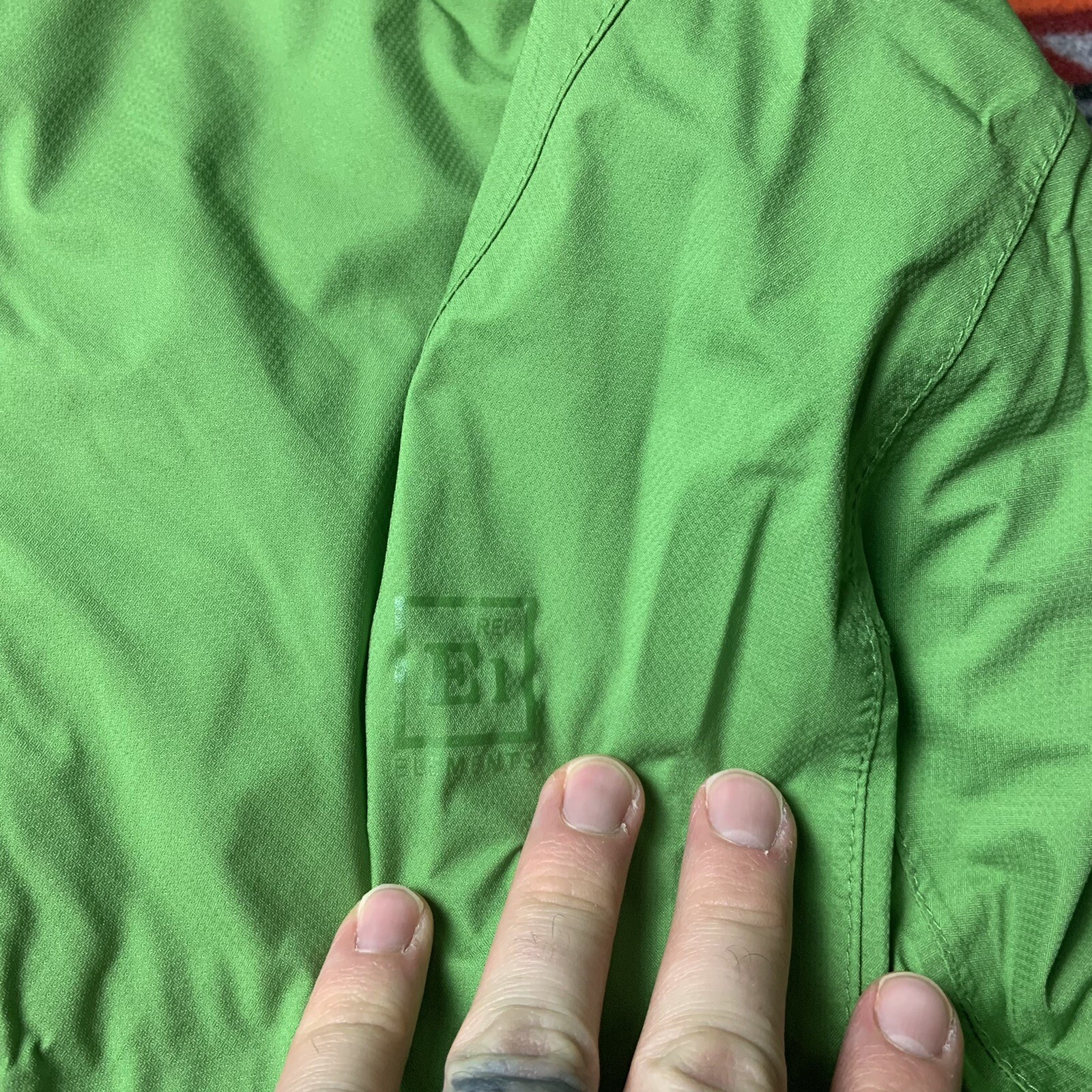 REI Womens E1 Elements Vented Rain Jacket Sz Medi… - image 3