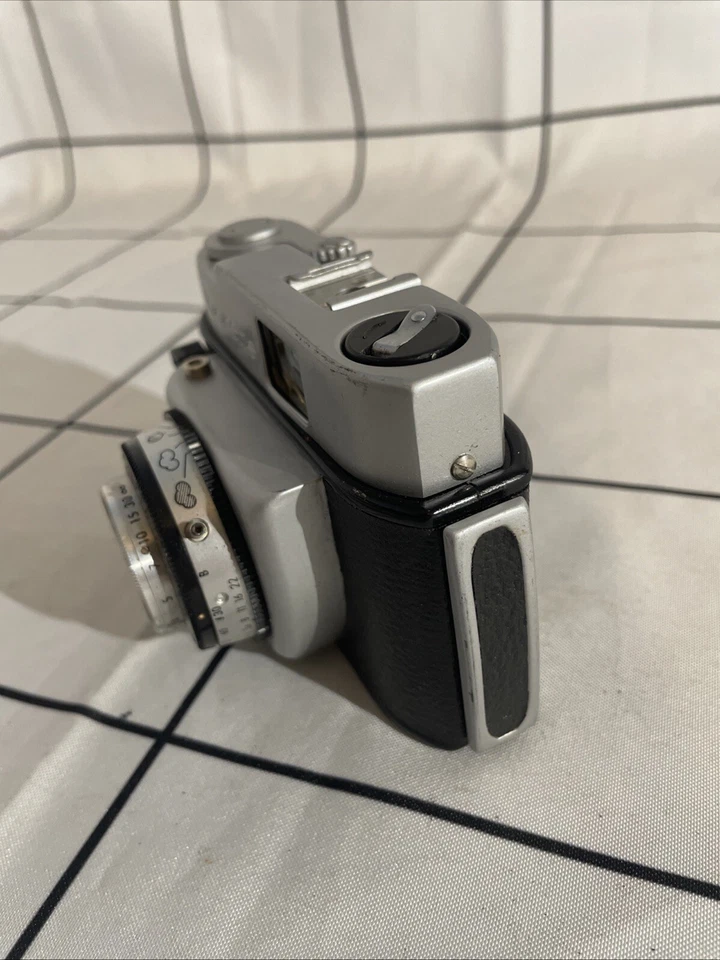 BEIRETTE PRIOMAT VINTAGE GERMAN 35mm FILM CAMERA Untested  - Image 2 of 4