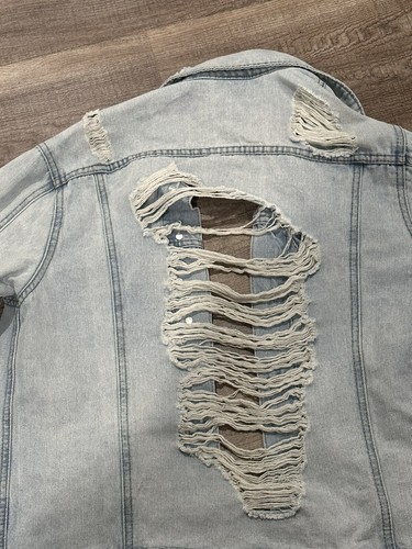 Highway Jeans Size M Womens Light Blue Distressed Button Denim Jacket 51685 - Picture 8 of 8