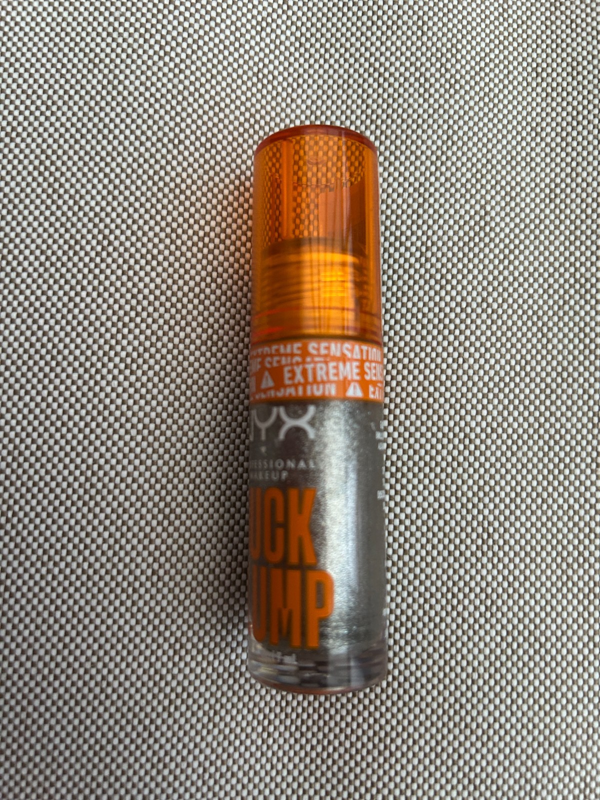 NYX Makeup DUCK PLUMP Extreme High Pigment Lip Plumper Lip Gloss QUAZY SILVER